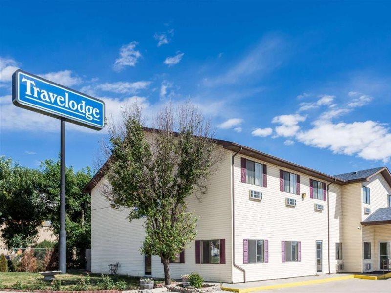 Travelodge By Wyndham Longmont Exterior photo