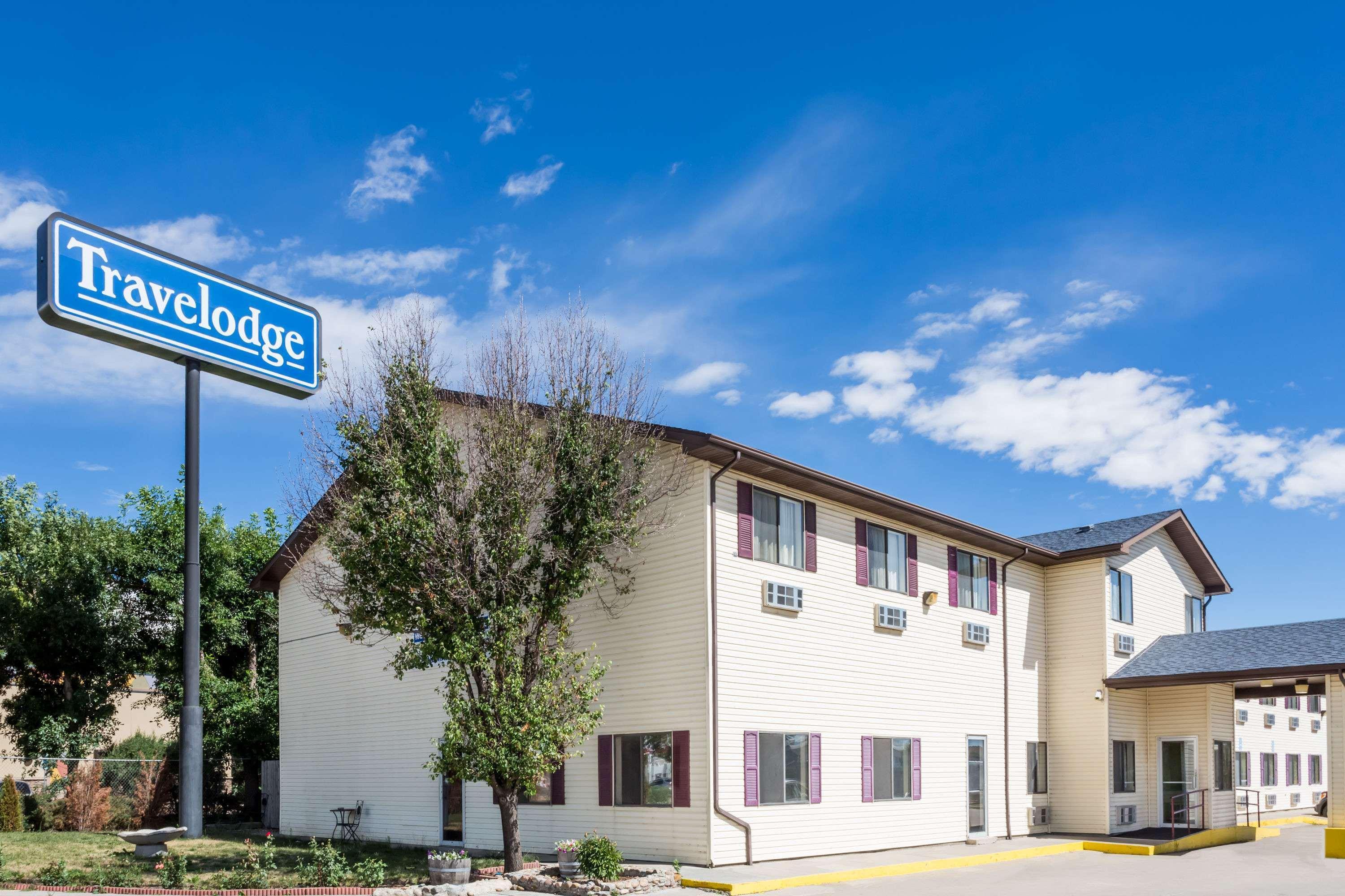 Travelodge By Wyndham Longmont Exterior photo